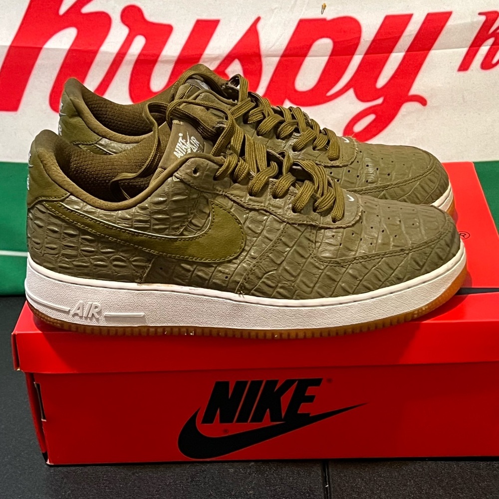Nike Air Force m1 militia green Sz 12